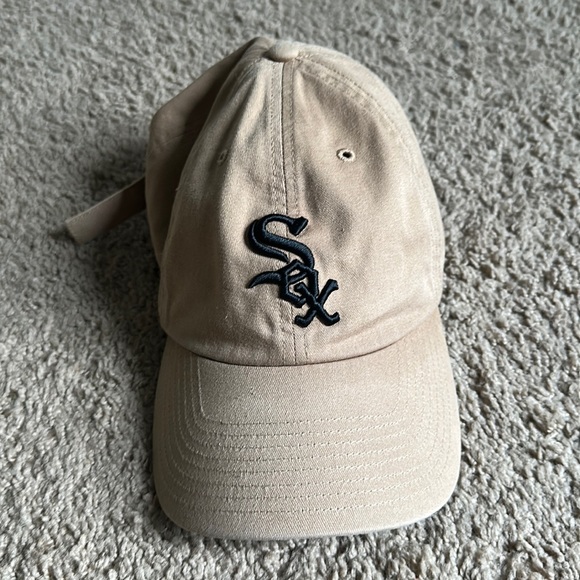 Khaki White Sox Baseball Cap - Picture 1 of 2